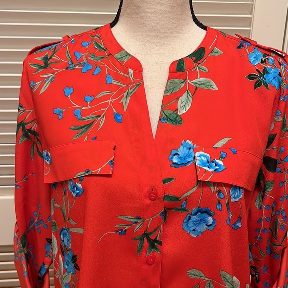 151. Calvin Klein Floral Print Roll Tab Sleeves Blouse in Vibrant Red, Size Med - Picture 3 of 14